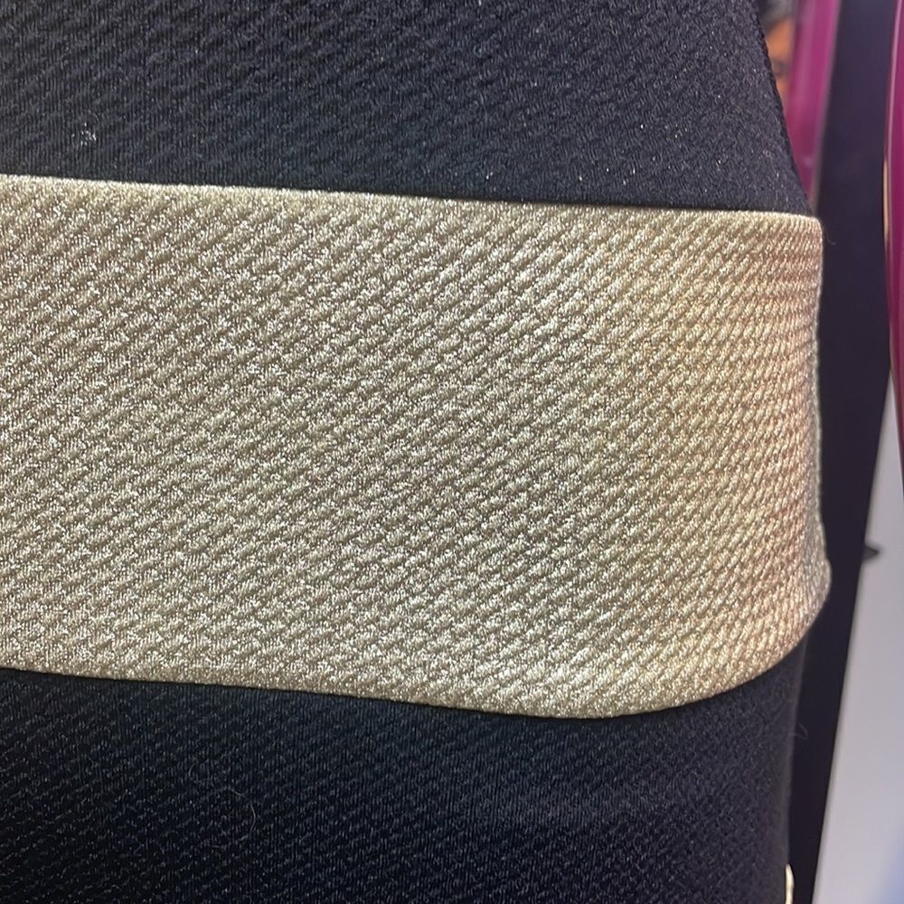 Privately privileged midi dress - Picture 4 of 8